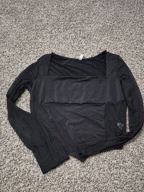 Black Long-Sleeve Square Neck Women's Top